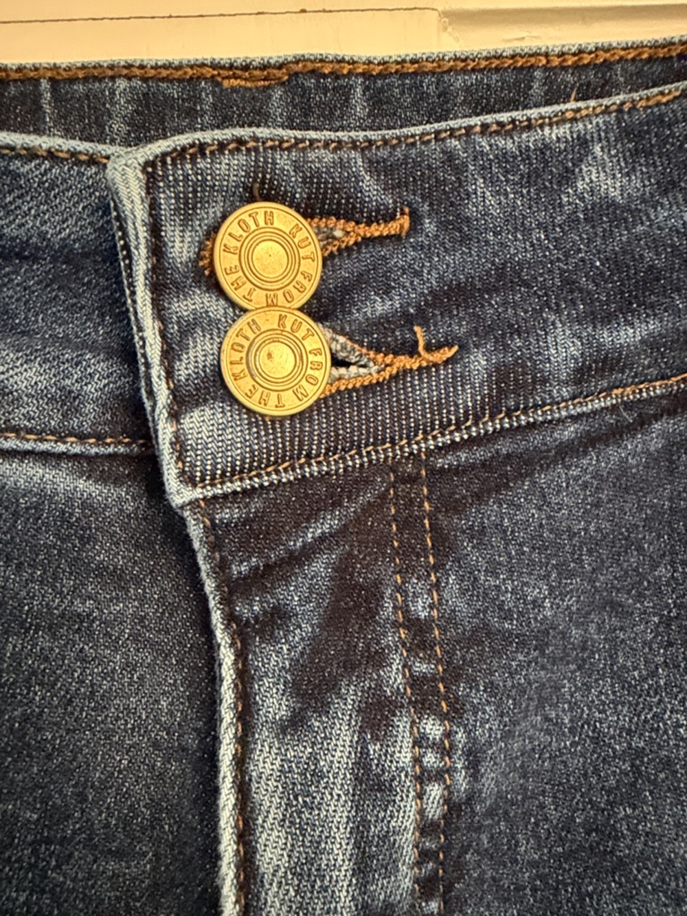 Kut from the Kloth Meg Dark Blue Wide-Leg Jeans with Gold Buttons Size 14 - Picture 6 of 10